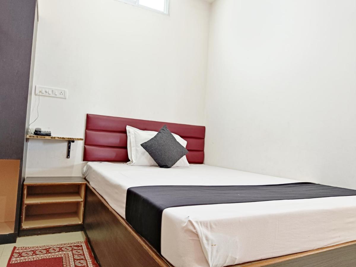 Hotel Executive Inn Hailakandi Exterior photo