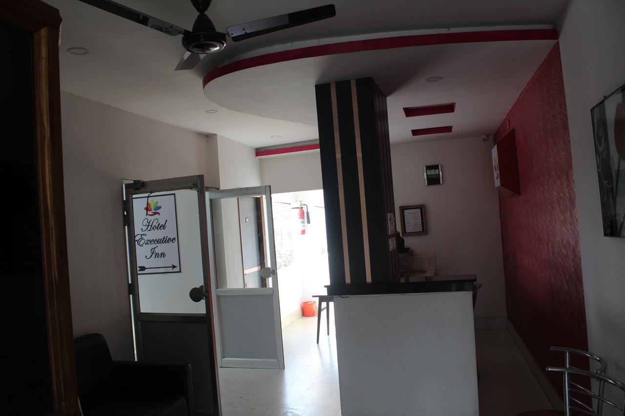 Hotel Executive Inn Hailakandi Exterior photo